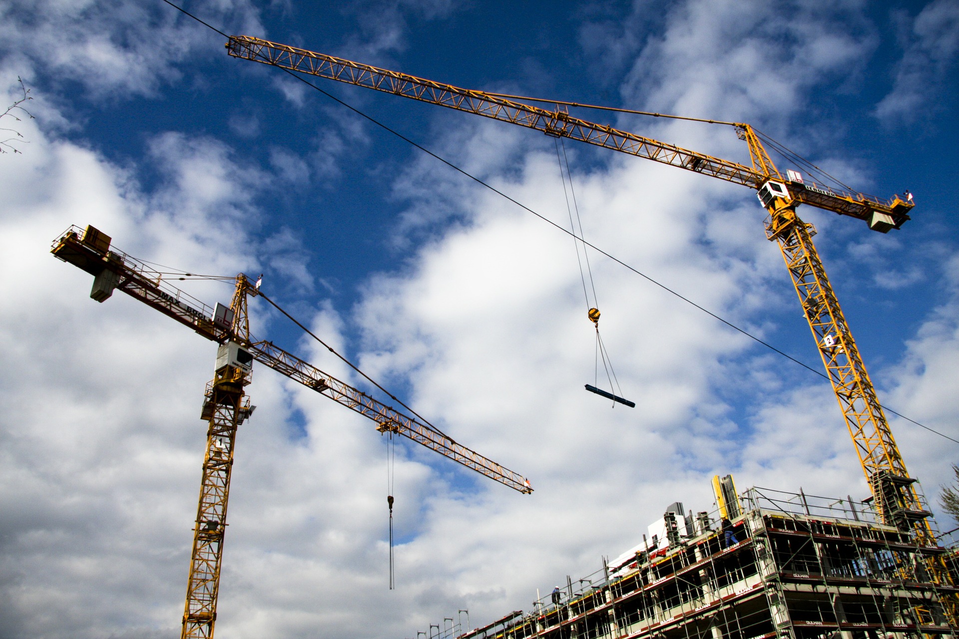 construction-site-285645_1920